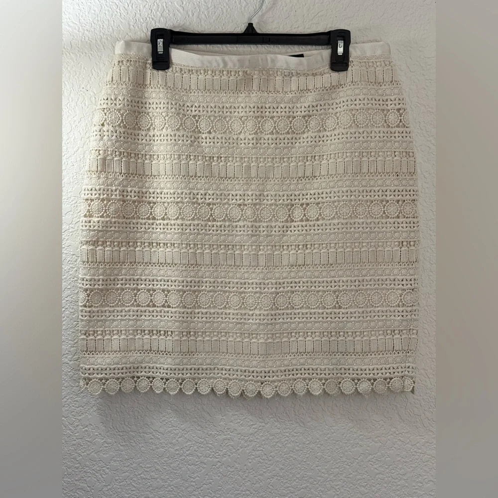 Tommy Hilfiger Cream Crochet Lace Mini Skirt |Preppy Coastal - Picture 2 of 16